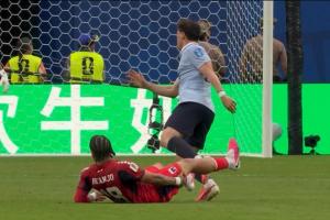 比尼亚斯弃用抽筋的佛得角球员进行进攻，佛得角队主教练表示不满