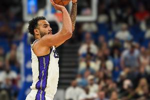 特雷·莱尔斯重返NBA，队记曝与森林狼达成一年合约