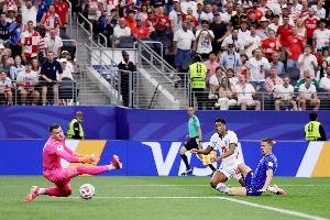 英格兰3-2克罗地亚，贝林厄姆边路闪击，第三次率队领先