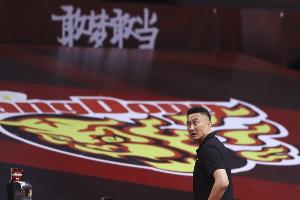 杜锋在广东四次任主帅,四次夺冠:新秀赛季加三连冠