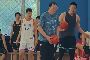 广东队刘卫霖随辽篮参加夏训，接受主帅乌戈的考核