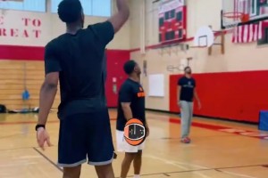 马刺又给文班选了个替补！塔里斯·里德这个臂展也是相当可以啊