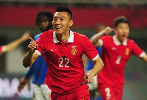 球迷询问国足能否战胜海地?国足与海地交锋战绩为3-4、2-2