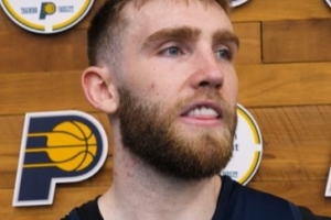 步行者38号秀史密斯表示：在此生活多年，为家乡球队效力意义重大